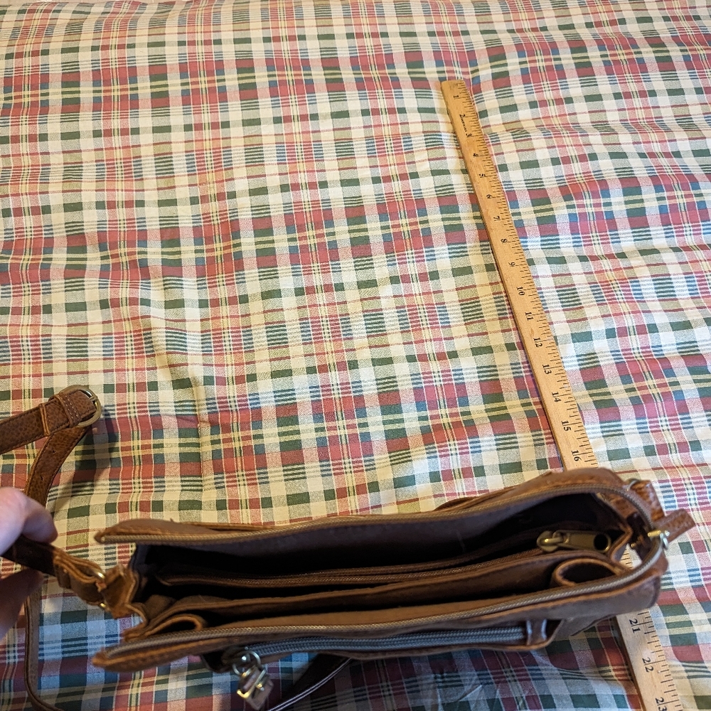 Relic brown shoulder crossbody bag purse - Picture 9 of 11